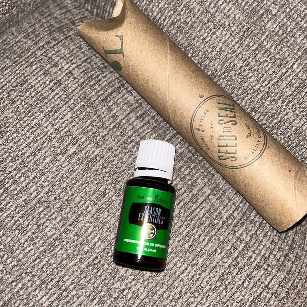🌱 Young Living Season Essentials